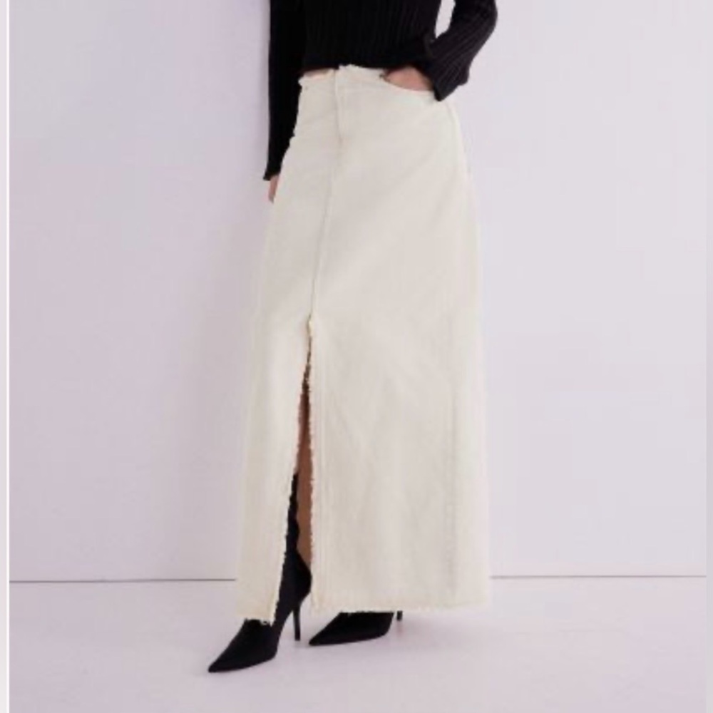 H&M Raw-Edged Denim Cream Maxi Skirt with Front Slit